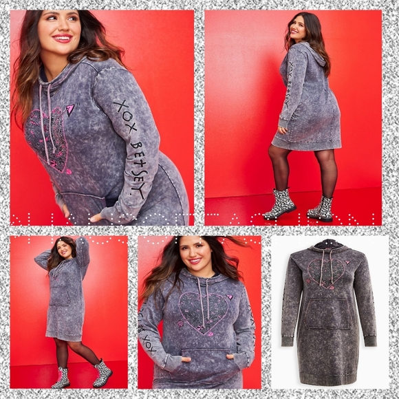 TORRID + BETSEY JOHNSON Lightweight Hoodie Mini Dress w/ XO Arrow Mineral Wash! - Picture 3 of 10